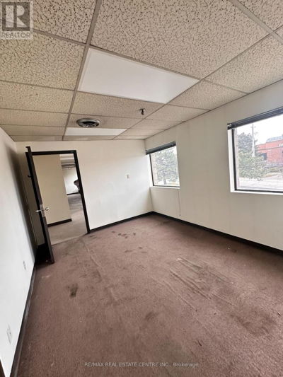 Commercial for Rent in Ontario