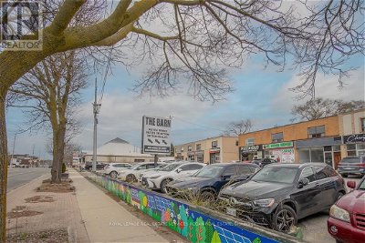 Image #1 of Commercial for Sale at 1722 Lakeshore Rd W, Mississauga, Ontario
