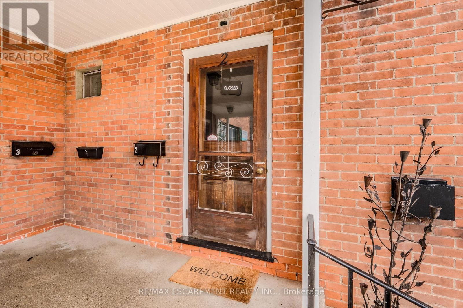 492 LOCUST STREET Image 12