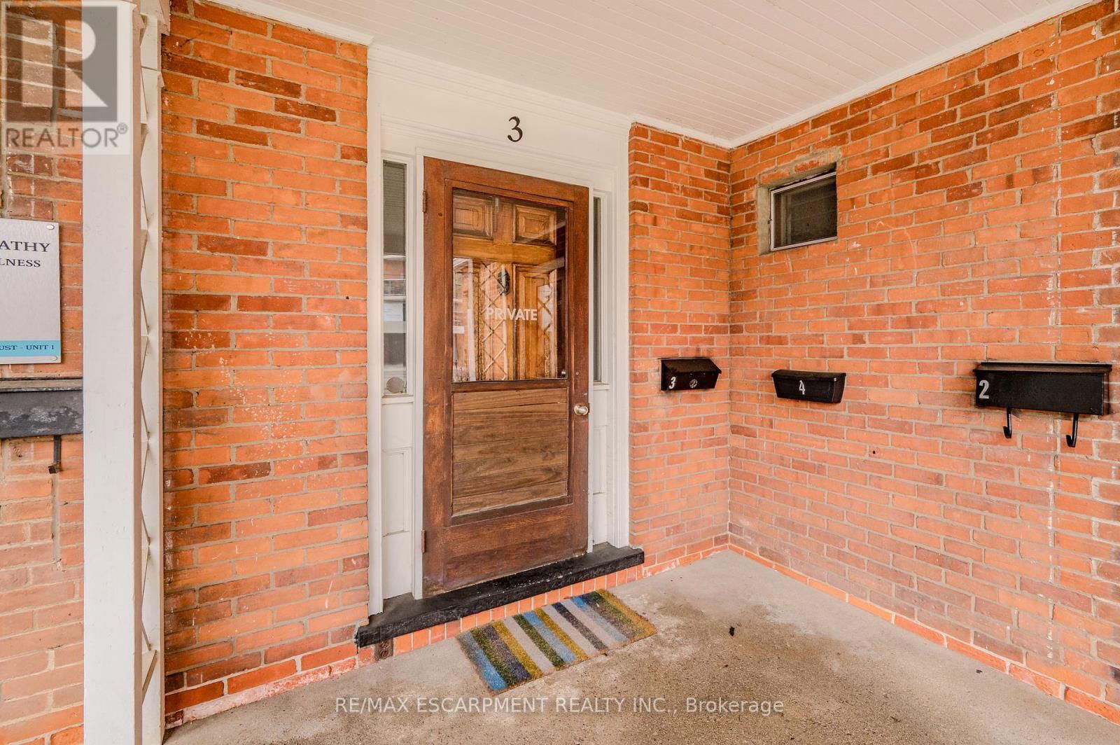 492 LOCUST STREET Image 15