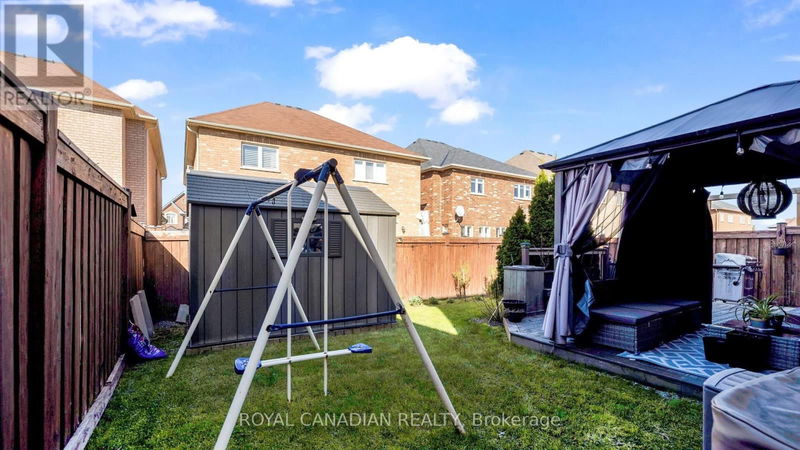 39 Orangeblossom Trail  Brampton (Credit Valley), L6X3B5 | Image 34