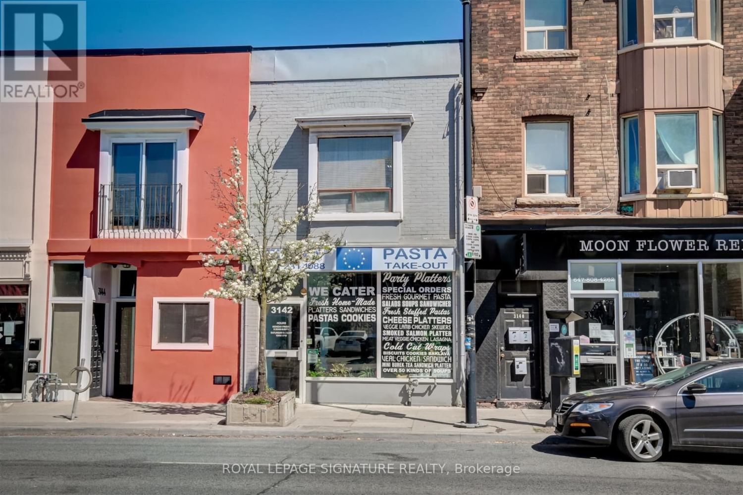 3142 DUNDAS STREET W Image 2