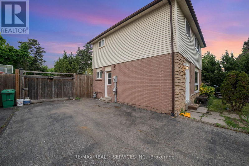 231 Archdekin Drive  Brampton (Madoc), L6V1Y8 | Image 25