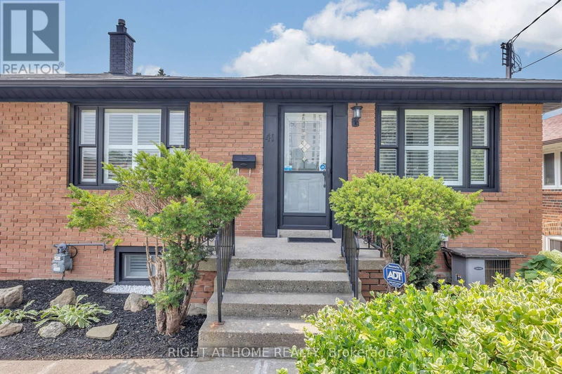 41 Beckett Avenue  Toronto (Rustic), M6L2B3 | Image 12