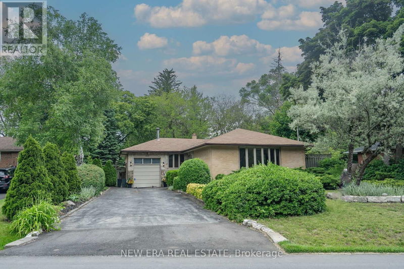 1553 Wembury Road  Mississauga (Lorne Park), L5J2L8 | Image 3