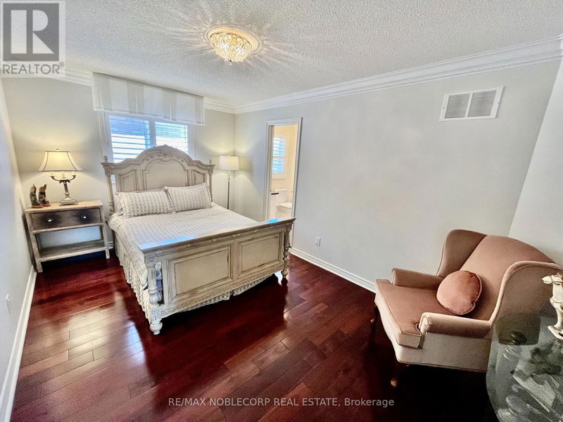 2139 Helmsley Avenue  Oakville (West Oak Trails), L6M4R6 | Image 26