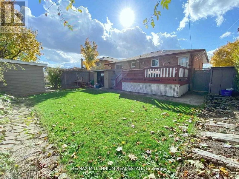 68 Campbell Drive  Brampton (Northwood Park), L6X2H7 | Image 13