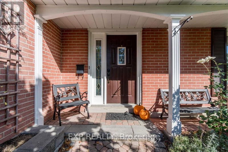 30 Welbeck Drive  Brampton (Northwood Park), L6X2L1 | Image 2