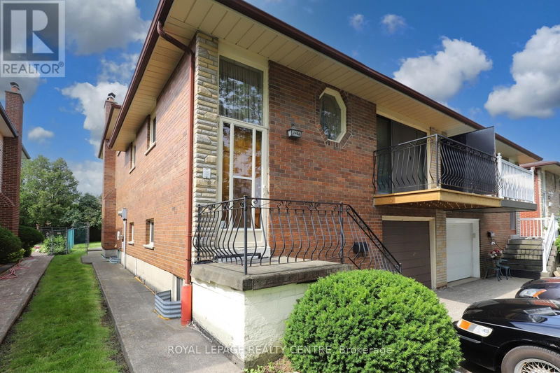 2406 Cashmere Avenue  Mississauga (Cooksville), L5B2M6 | Image 3