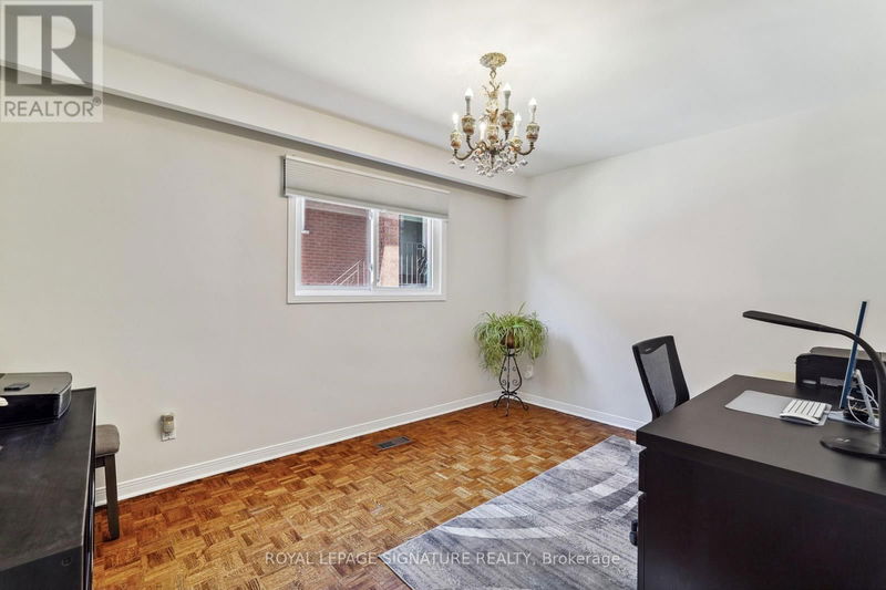 38 Larchmere Avenue  Toronto (Humber Summit), M9L2N3 | Image 20