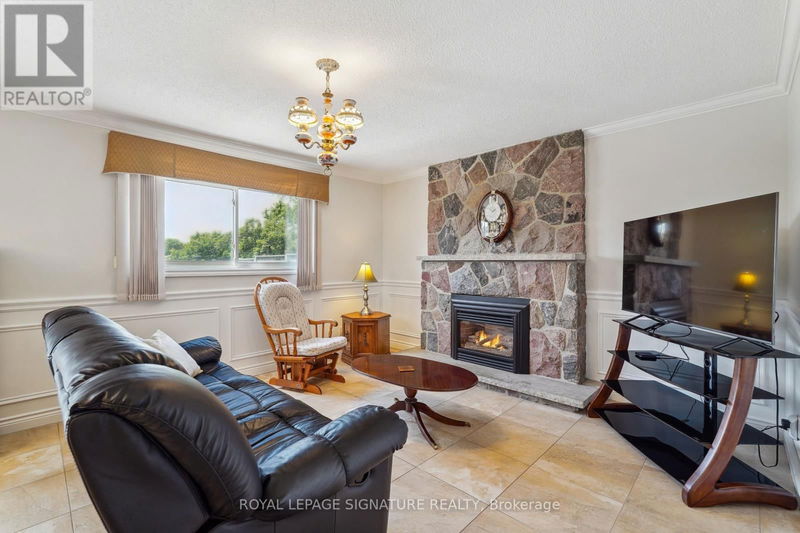 38 Larchmere Avenue  Toronto (Humber Summit), M9L2N3 | Image 22