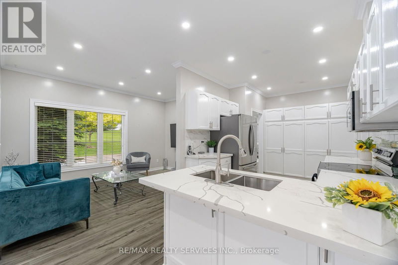 2 Yorkwood Trail  Brampton (Sandringham-Wellington), L6R3J3 | Image 10