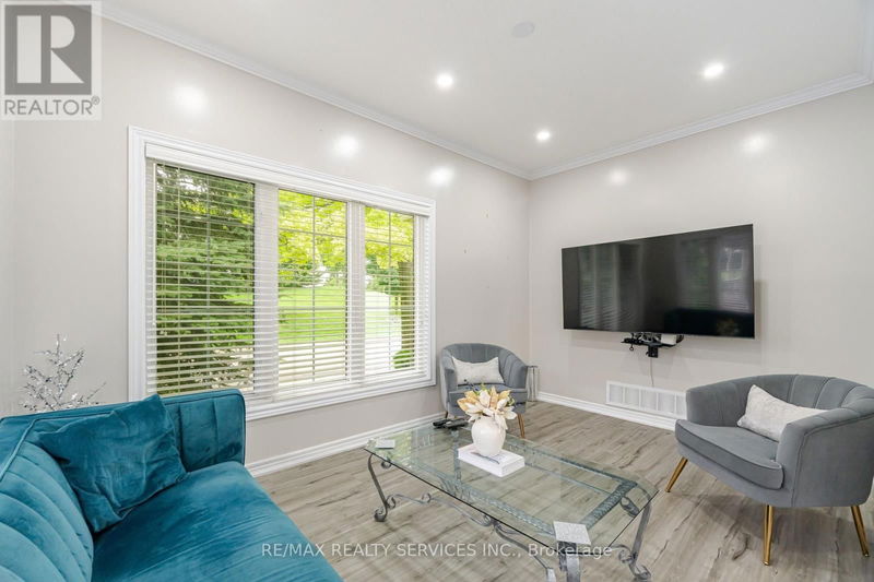 2 Yorkwood Trail  Brampton (Sandringham-Wellington), L6R3J3 | Image 12