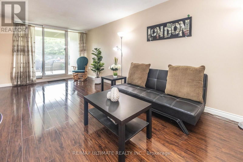  116 - 75 Emmett Avenue  Toronto (Mount Dennis), M6M5A7 | Image 2