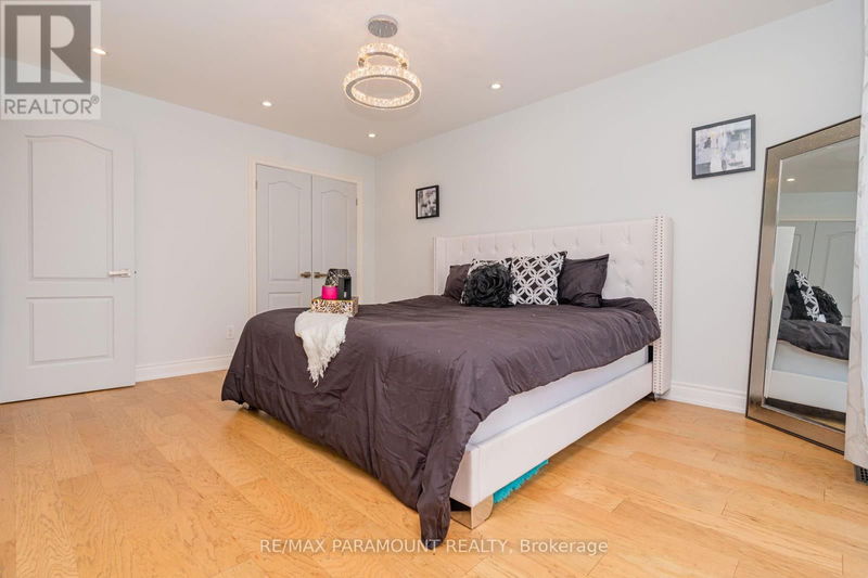 43 Bromley Crescent  Brampton (Avondale), L6T1Z2 | Image 23