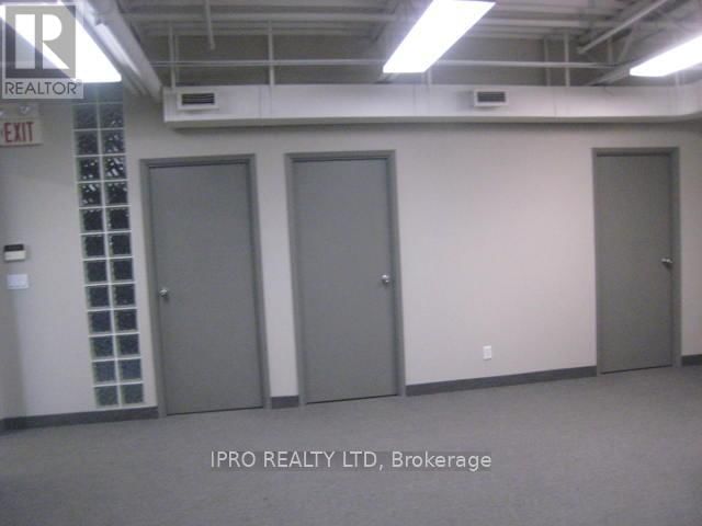 1B - 2020 CLARK BOULEVARD Image 13