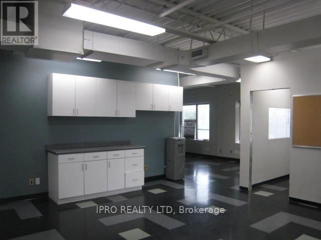 1B - 2020 CLARK BOULEVARD Image 30