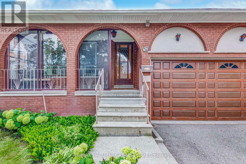 57 Regent Road  Toronto (Downsview-Roding-CFB), M3K1G8 | Image 3