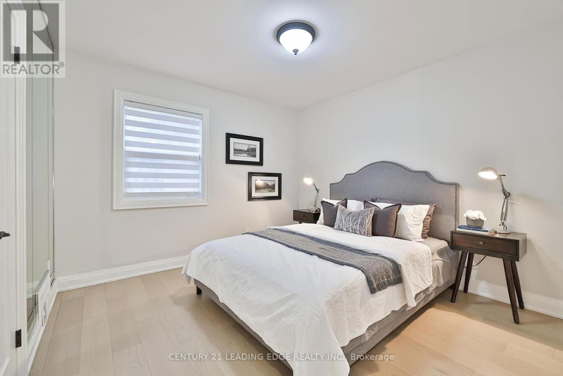 10 FRANKFORT Avenue  Toronto (Rustic), M6L2Y2 | Image 20