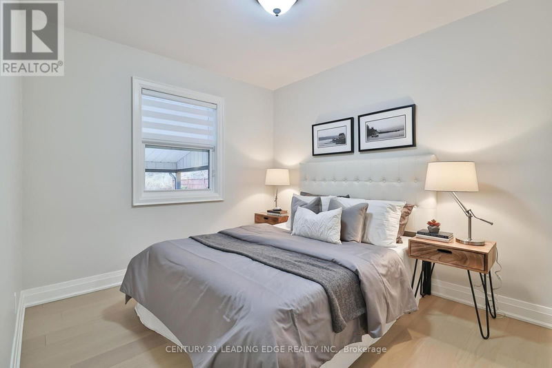 10 FRANKFORT Avenue  Toronto (Rustic), M6L2Y2 | Image 22