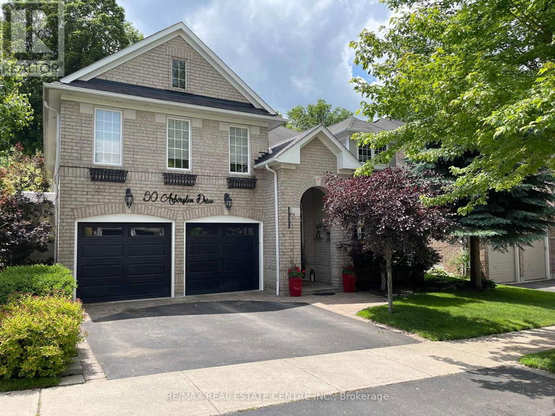 50 Arborglen Drive  Halton Hills (Georgetown), L7G6L2 | Image 1