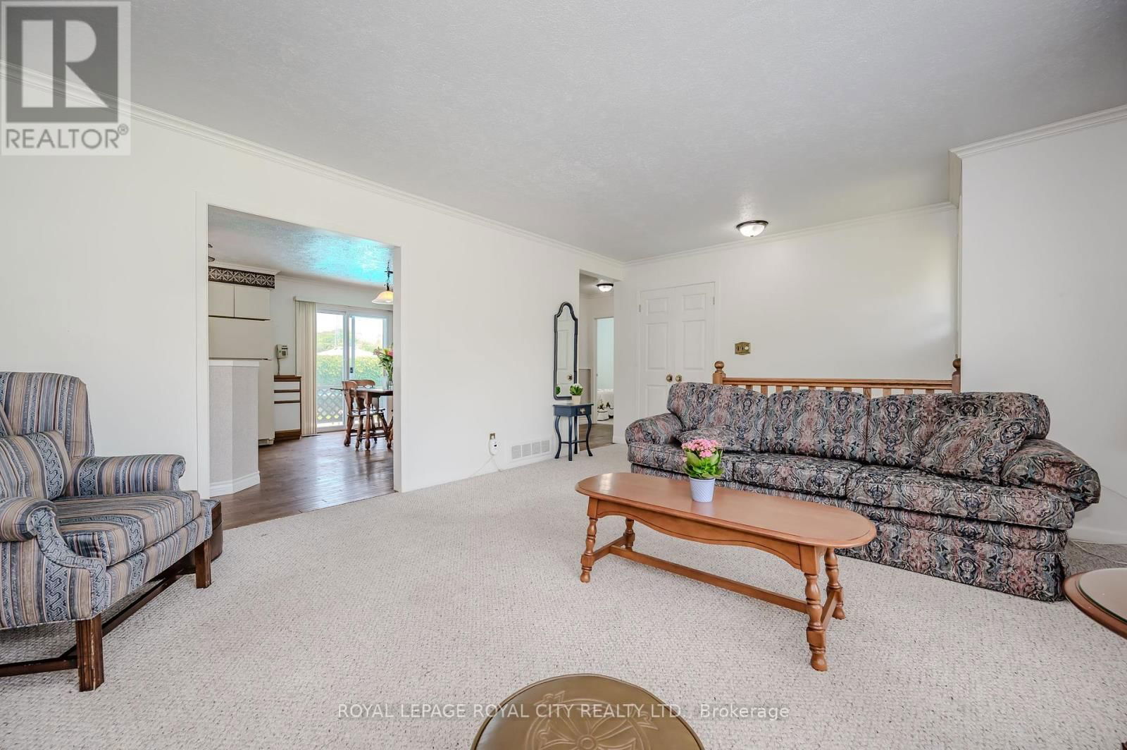 153 ANNE BOULEVARD Image 7