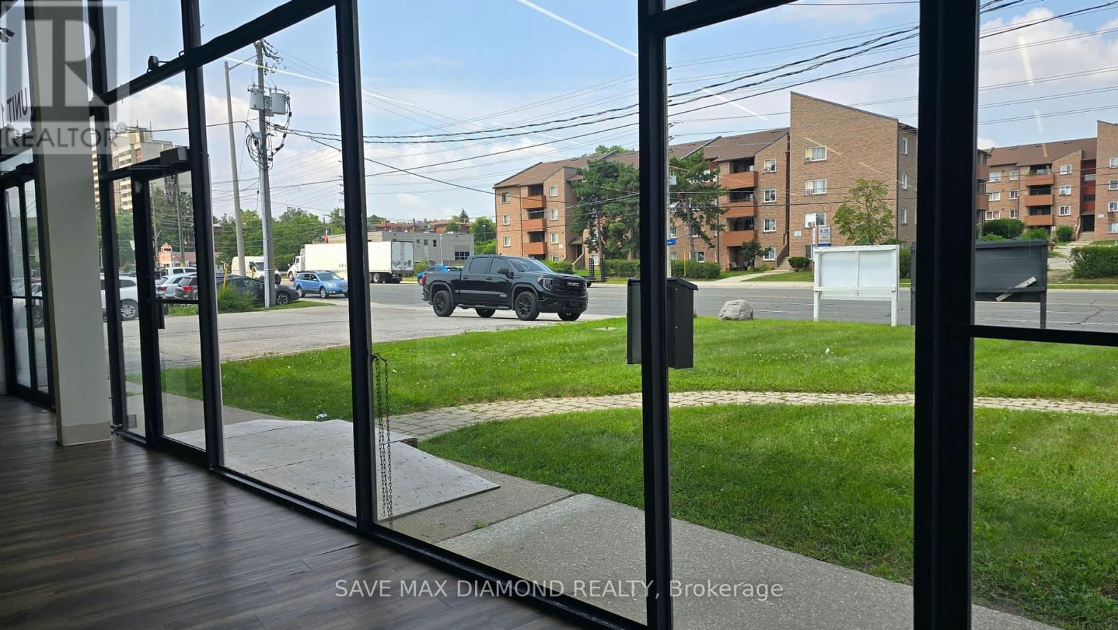 1 - 1024 DUNDAS STREET E Image 6