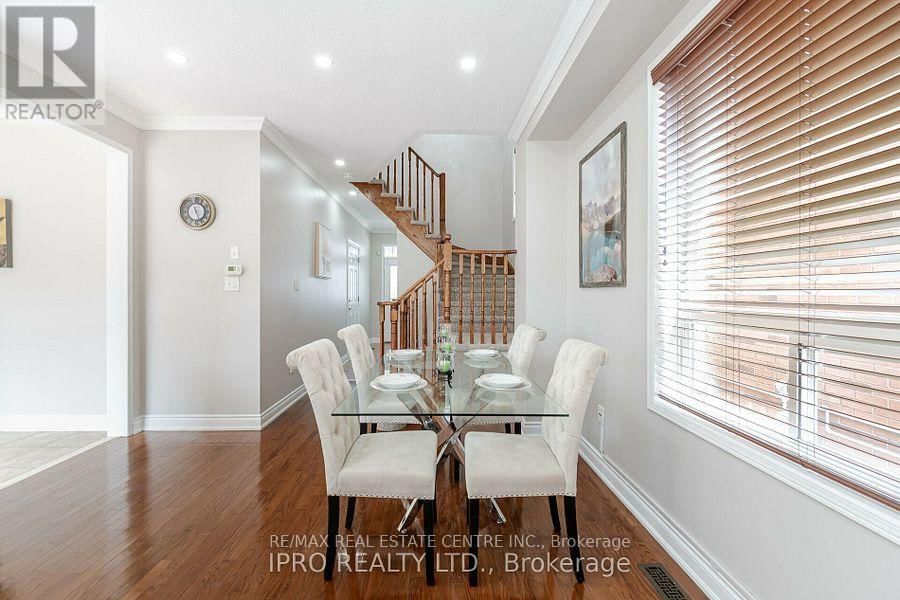 UPPER - 1016 MCCUAIG DRIVE Image 3