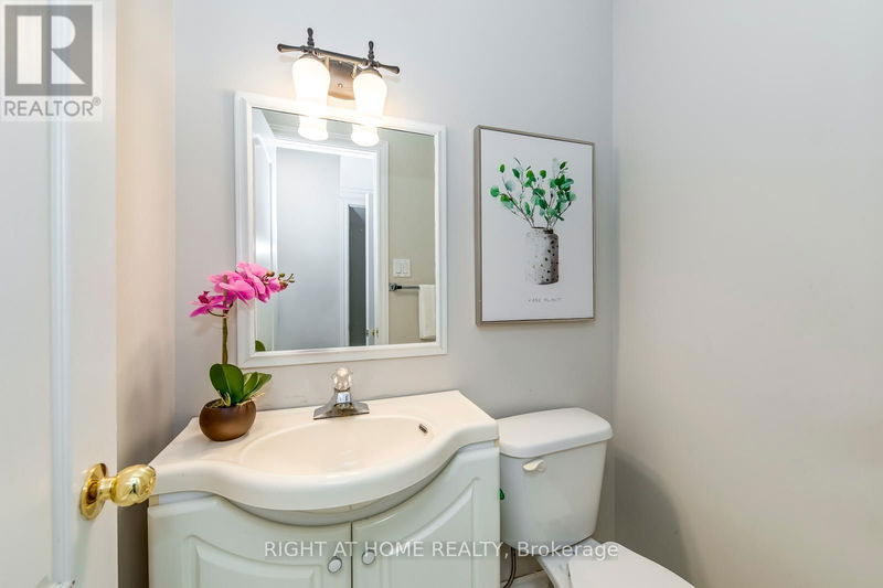 33 Nadia Place  Oakville (College Park), L6H1K1 | Image 16