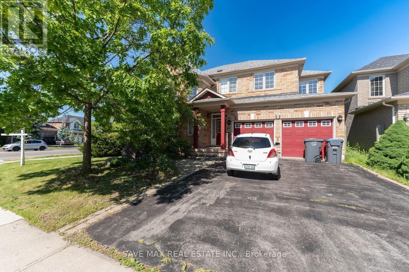 1 Casa Lane  Brampton (Vales of Castlemore), L6P1H7 | Image 2