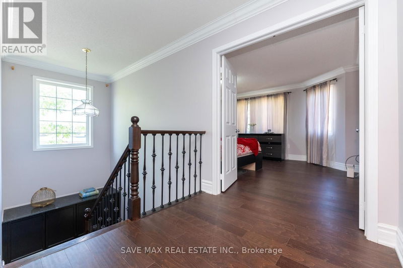 1 Casa Lane  Brampton (Vales of Castlemore), L6P1H7 | Image 21