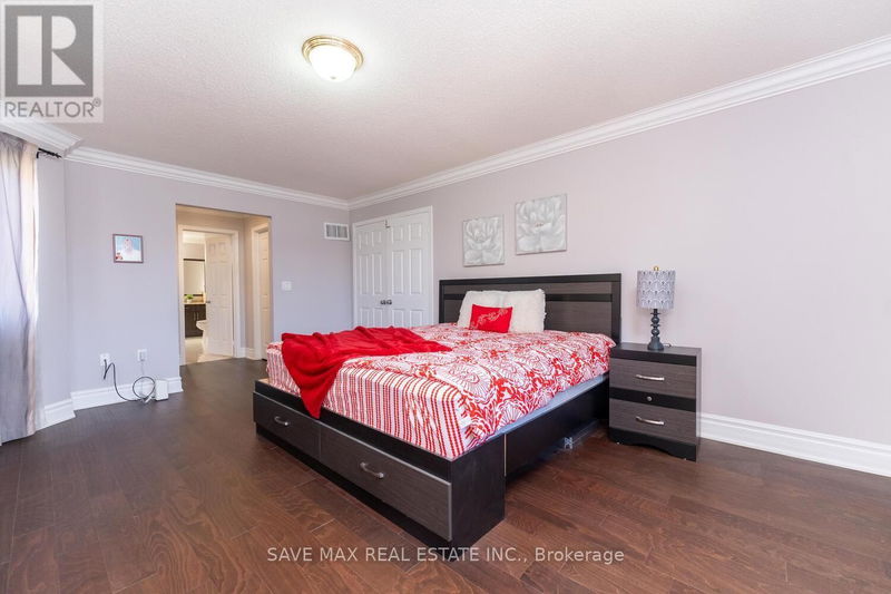 1 Casa Lane  Brampton (Vales of Castlemore), L6P1H7 | Image 22