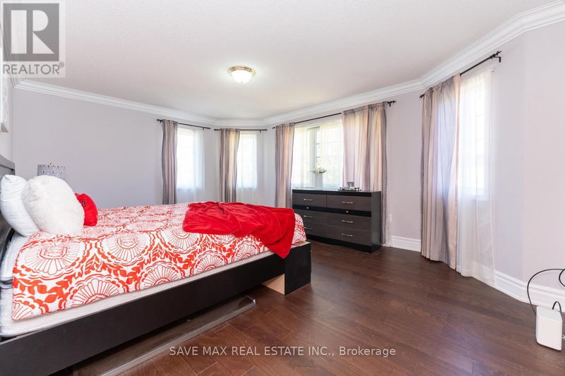 1 Casa Lane  Brampton (Vales of Castlemore), L6P1H7 | Image 24