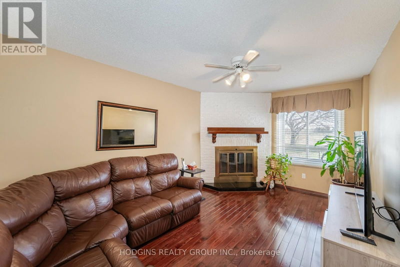 4583 Full Moon Circle  Mississauga (Hurontario), L4Z2N6 | Image 11