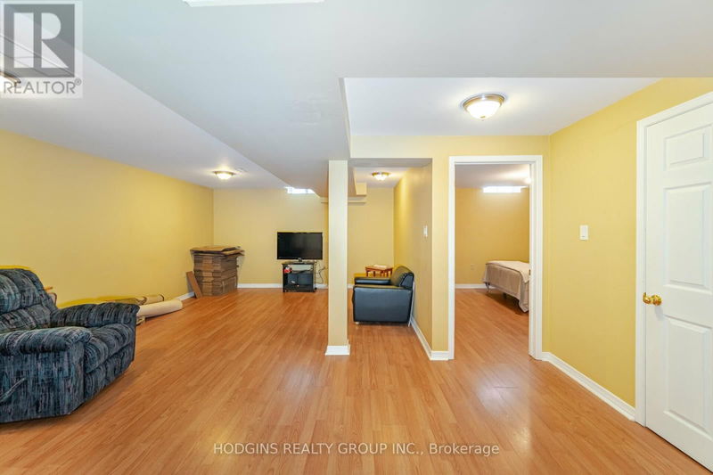 4583 Full Moon Circle  Mississauga (Hurontario), L4Z2N6 | Image 25