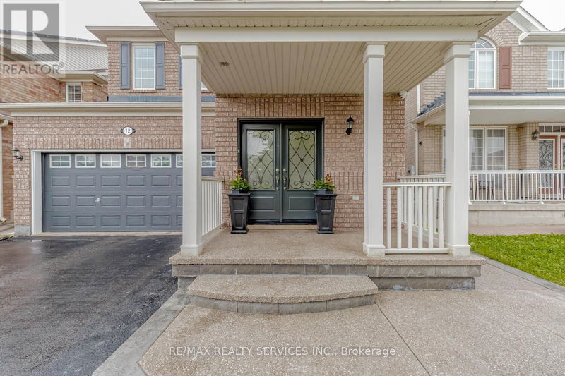 12 Benmore Crescent  Brampton (Vales of Castlemore), L6P2S8 | Image 4