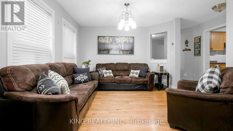 81 Turquoise Crescent  Brampton (Bram East), L6P0Z8 | Image 6