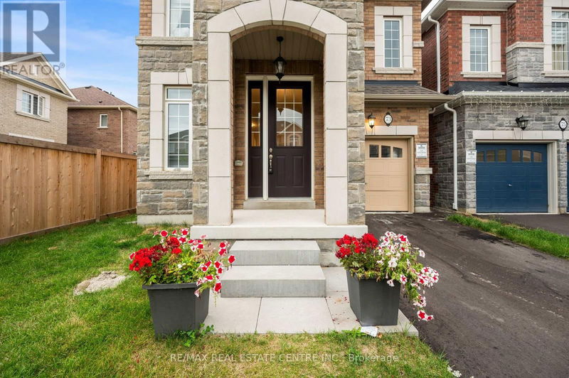 73 Donald Stewart Road  Brampton (Northwest Brampton), L7A4S4 | Image 3