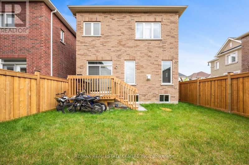 73 Donald Stewart Road  Brampton (Northwest Brampton), L7A4S4 | Image 32