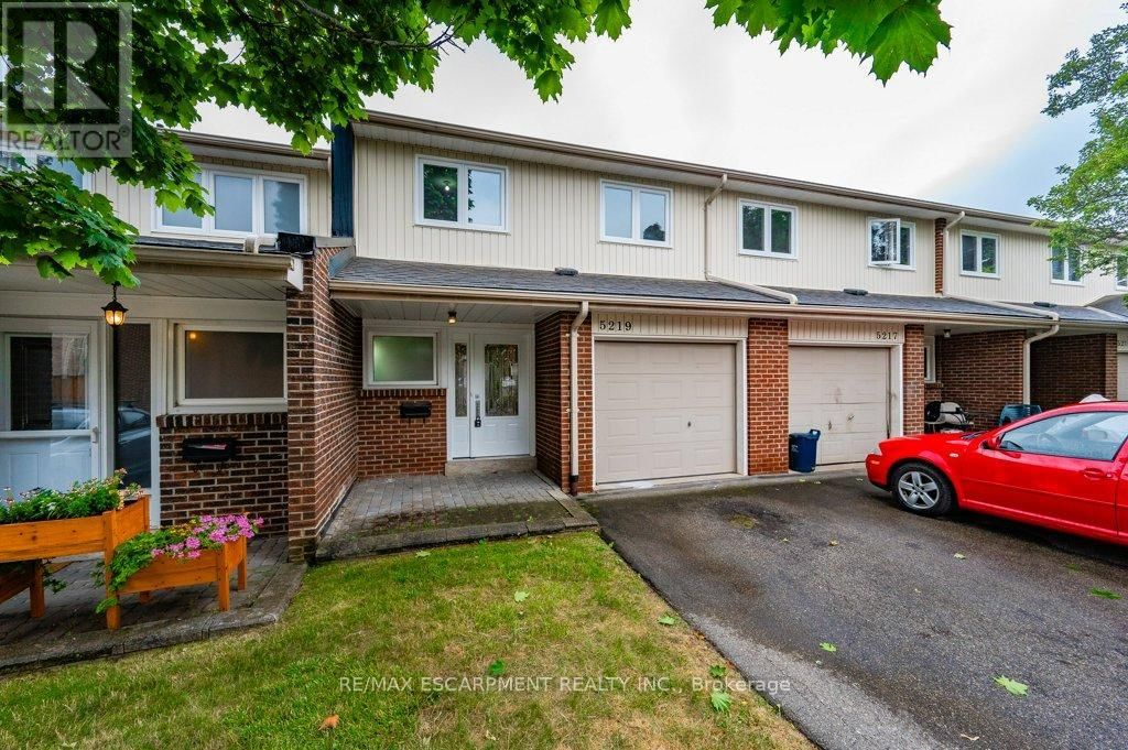 77 - 5219 BANTING COURT Image 3