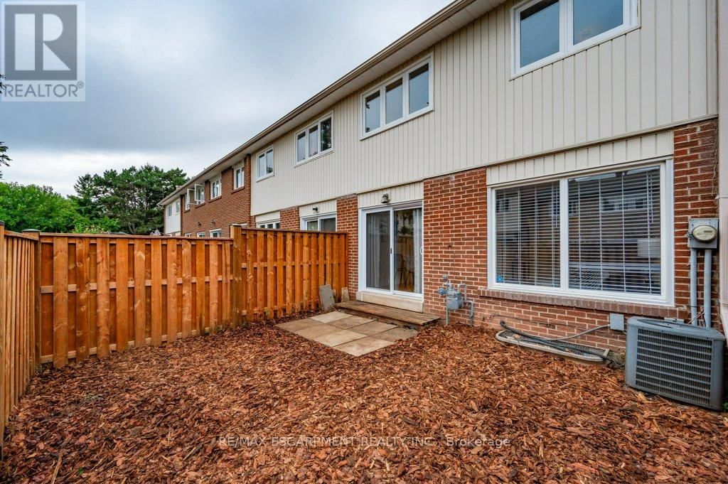 77 - 5219 BANTING COURT Image 32