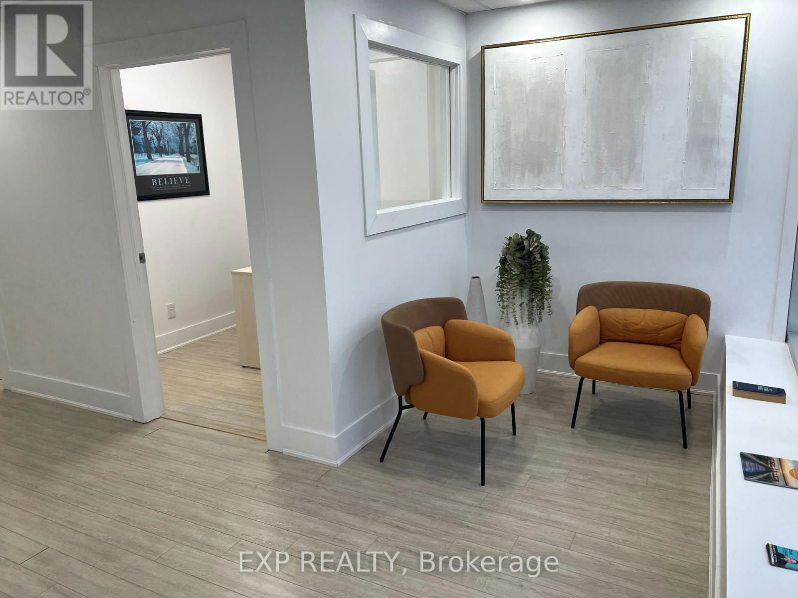 3 - 1185 QUEENSWAY EAST Image 3
