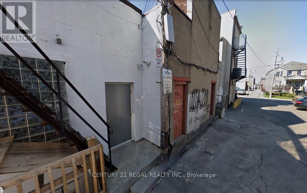 1248 ST CLAIR AVENUE W Image 7