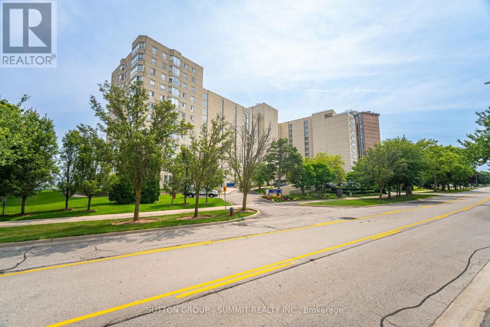 405 - 5280 LAKESHORE ROAD Image 1