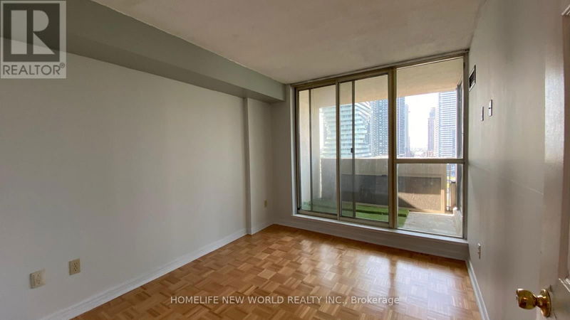  1707 - 400 Webb Drive  Mississauga (City Centre), L5B3Z7 | Image 12