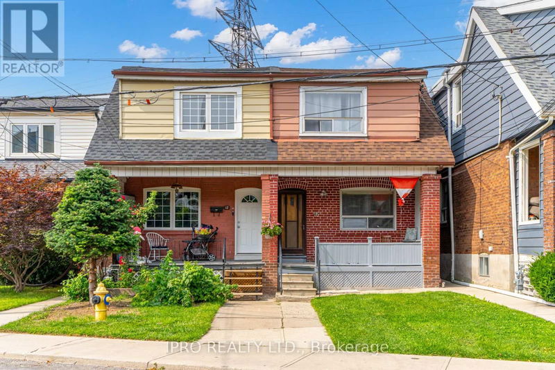 16 Pryor Avenue  Toronto (Weston-Pellam Park), M6N1M4 | Image 1