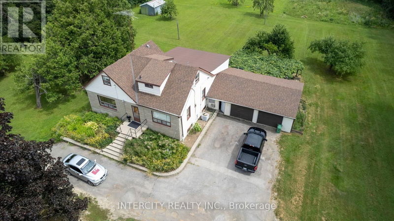 7743 Mayfield Road  Brampton (Toronto Gore Rural Estate), L6P0H6 | Image 2