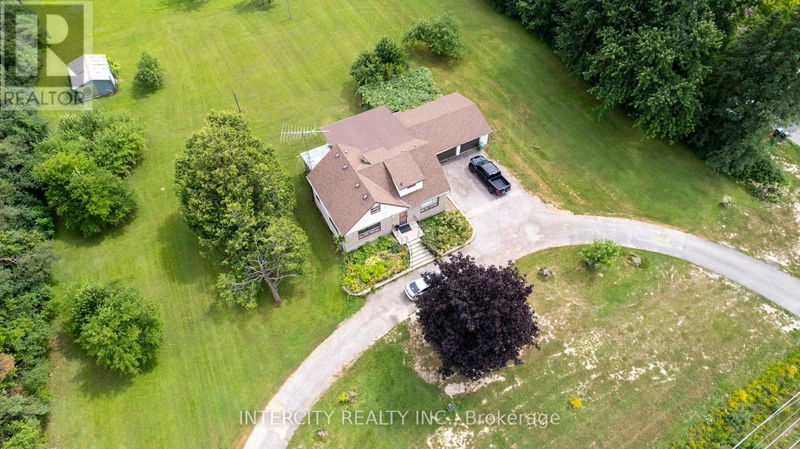 7743 Mayfield Road  Brampton (Toronto Gore Rural Estate), L6P0H6 | Image 3