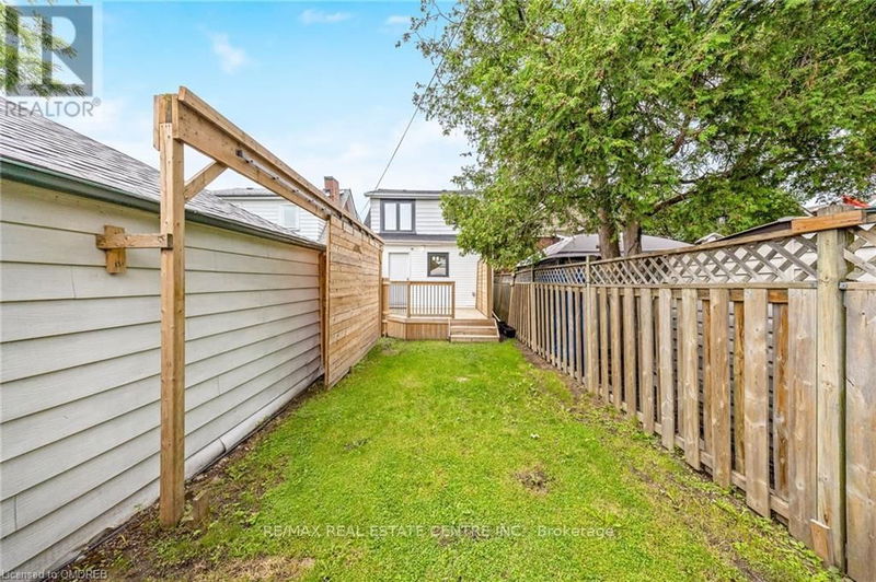 323 Kipling Avenue  Toronto (New Toronto), M8V3K6 | Image 32