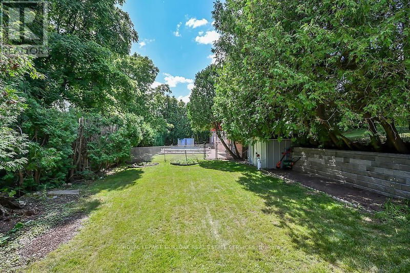 1929 Fieldgate Drive  Burlington (Tyandaga), L7P3H4 | Image 38